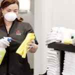 Se busca persona para limpieza profunda en oficinas